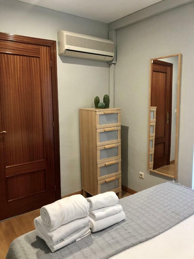 Apartamento San Blas-Antiguo Mercado Central Zaragoza Dış mekan fotoğraf